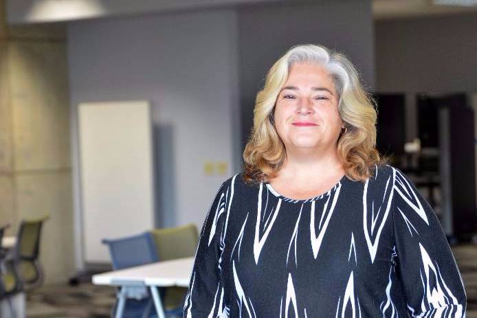 Long-time San Diego Mesa College employee Monica Romero – the Program Activity Manager for Proyecto Éxito – has been chosen as the most recent recipient of the Committee for Diversity Action, Inclusion and Equity’s “Salute a Smile” honor. 