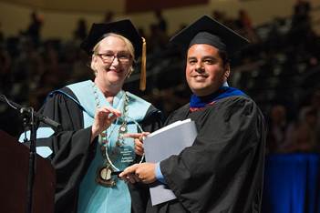 distinguished alumni award